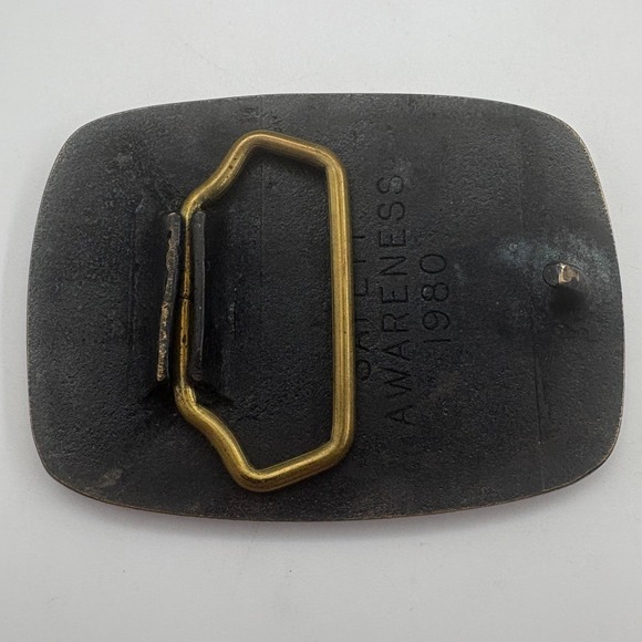 Union Carbide Belt Buckle 1980 Seadrift Texas Safety Awareness Brass Tone Good - Picture 4 of 5